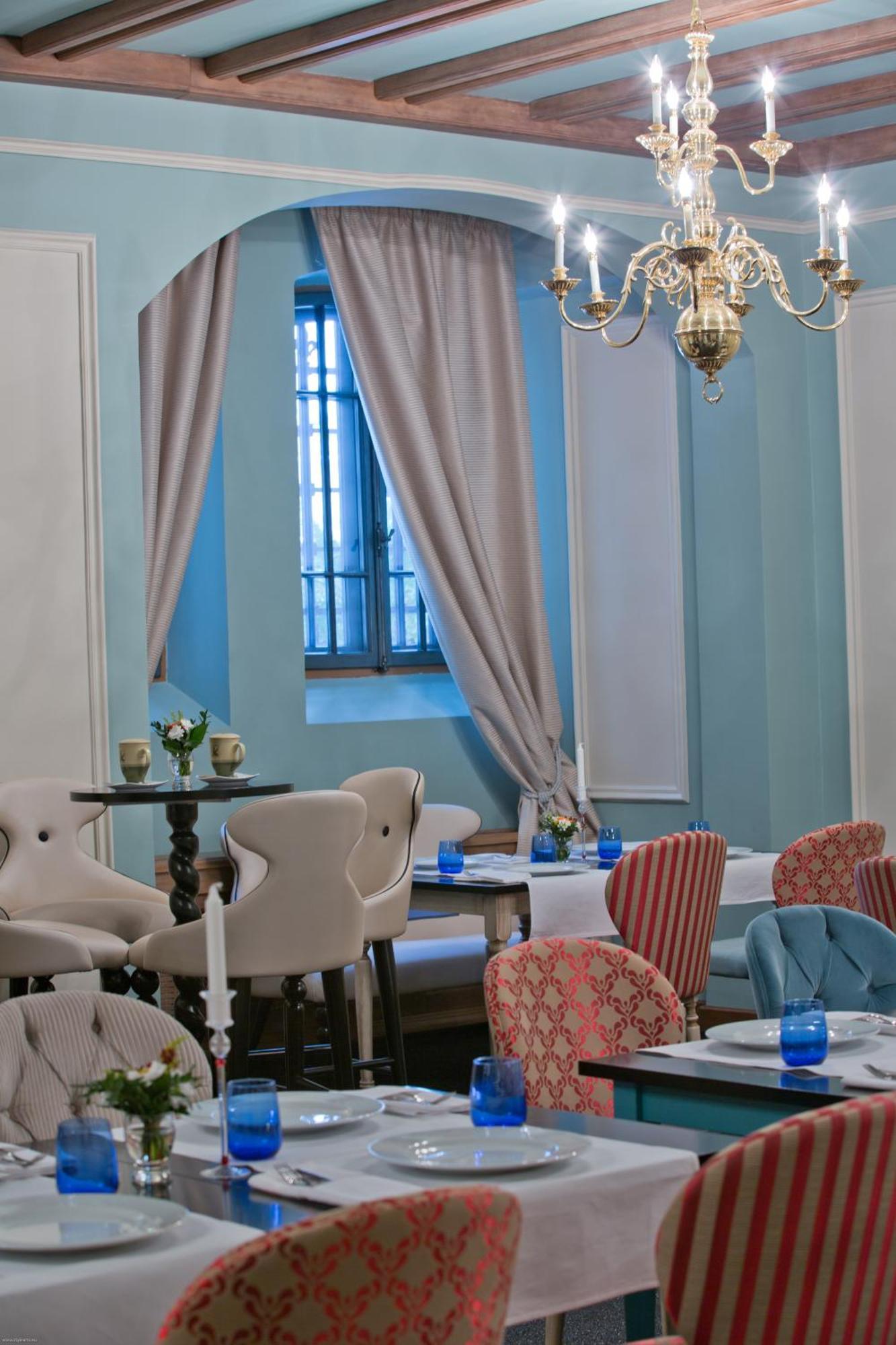 Castelul Cantacuzino 부스테니 외부 사진