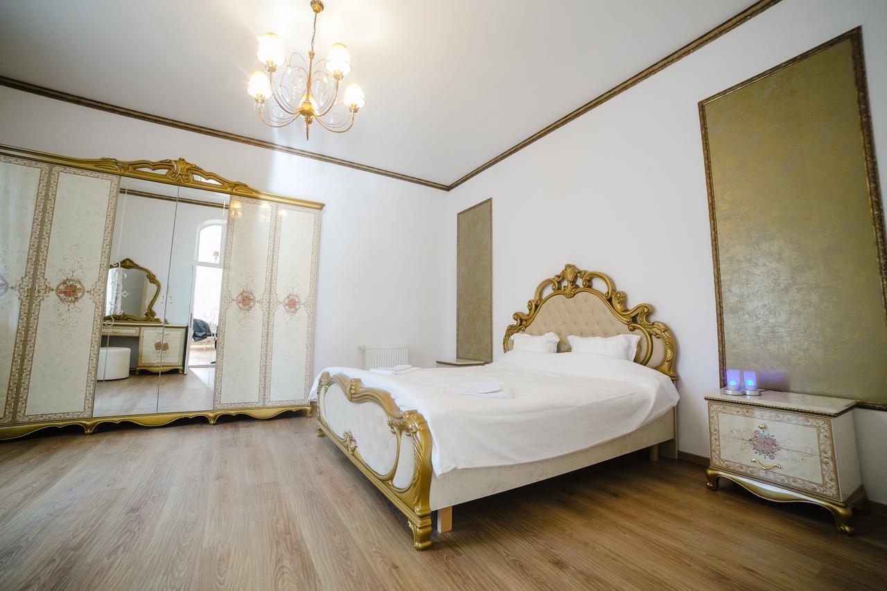 Castelul Cantacuzino 부스테니 외부 사진